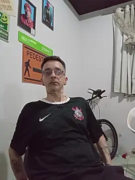 Snapshot of dinho_carioca chatting on November 16, 2025, 5:23 am dinho carioca online show from November 16, 2025, 5:23 am