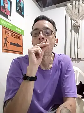 Snapshot of dinho_carioca chatting on October 19, 2025, 2:20 pm dinho carioca online show from October 19, 2025, 2:20 pm