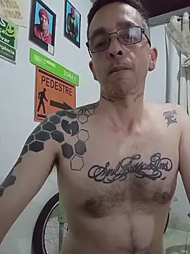 Snapshot of dinho_carioca chatting on December 15, 2025, 5:02 am dinho carioca online show from December 15, 2025, 5:02 am