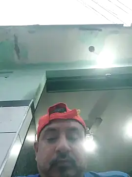 Snapshot of andrerj22 chatting on October 7, 2025, 8:32 pm andrerj22 online show from October 7, 2025, 8:32 pm