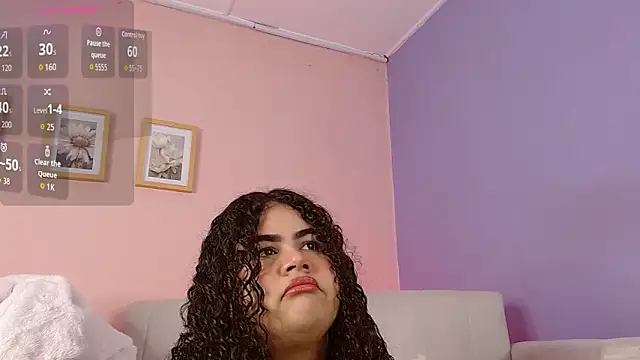 Snapshot of lourdes_moon22 chatting on October 21, 2025, 1:10 pm lourdes moon22 online show from October 21, 2025, 1:10 pm