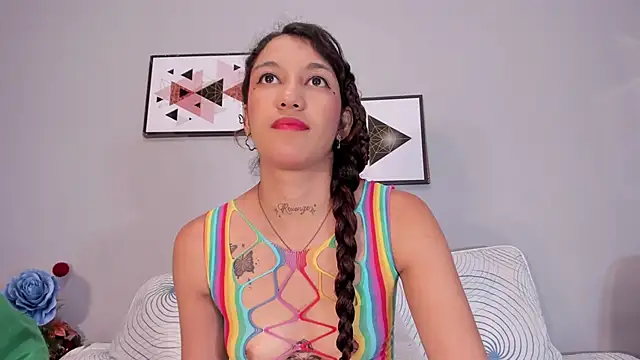 Snapshot of Grettel_w chatting on June 20, 2026, 12:32 pm Grettel w online show from June 20, 2026, 12:32 pm