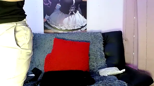 LAHILA COOPERR online show from October 18, 2025, 12:40 pm