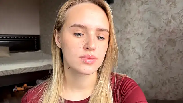 ElisabetLorney online show from October 18, 2025, 8:05 am