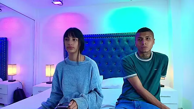 Damian and roxanne online show from December 2, 2025, 12:40 pm