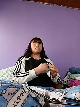 Snapshot of Zulema_R1 chatting on July 3, 2026, 8:48 pm Zulema R1 online show from July 3, 2026, 8:48 pm