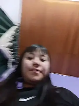 Snapshot of Zulema_R1 chatting on July 16, 2026, 11:35 pm Zulema R1 online show from July 16, 2026, 11:35 pm