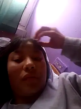 Snapshot of Zulema_R1 chatting on August 3, 2026, 9:09 pm Zulema R1 online show from August 3, 2026, 9:09 pm