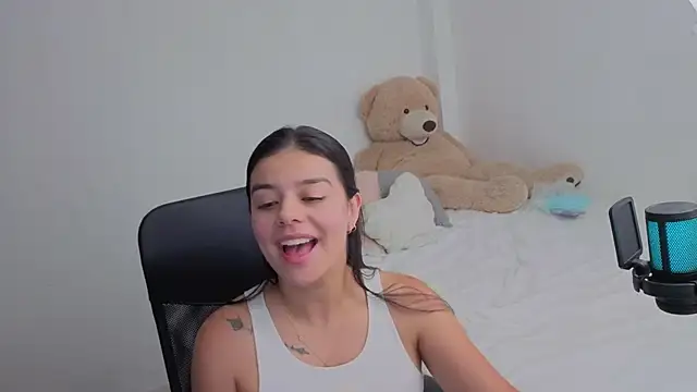 valerihouse online show from March 15, 2026, 1:01 am