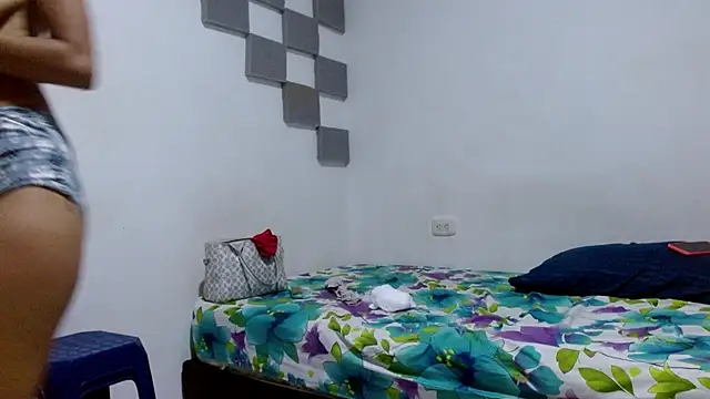 Snapshot of couples-hard-profond chatting on September 10, 2025, 1:21 pm couples-hard-profond online show from September 10, 2025, 1:21 pm