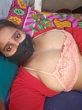 Minu love online show from February 12, 2026, 9:03 pm