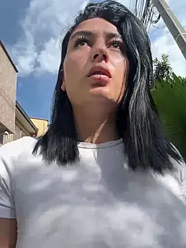 Snapshot of Scarlett_12 chatting on September 11, 2025, 1:00 pm Scarlett 12 online show from September 11, 2025, 1:00 pm