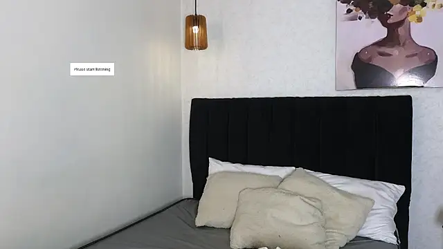 Snapshot of antonellariva_ chatting on May 6, 2026, 7:29 pm antonellariva online show from May 6, 2026, 7:29 pm