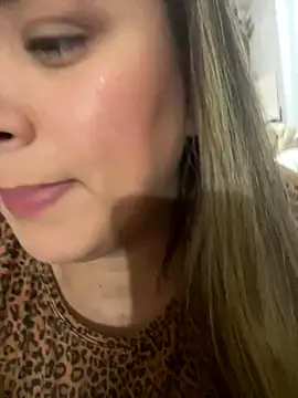 bruna438 online show from October 12, 2025, 1:18 am