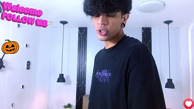 Snapshot of Franvill_Trato chatting on October 9, 2025, 7:25 pm Franvill Trato online show from October 9, 2025, 7:25 pm