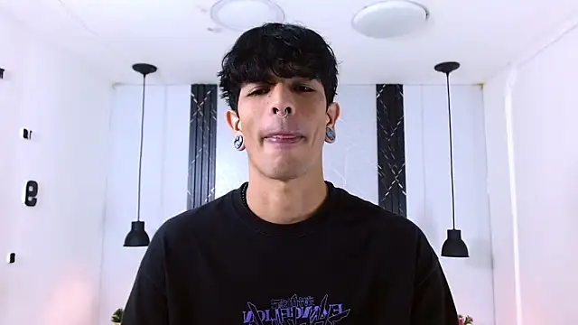 Snapshot of Franvill_Trato chatting on November 13, 2025, 5:50 pm Franvill Trato online show from November 13, 2025, 5:50 pm