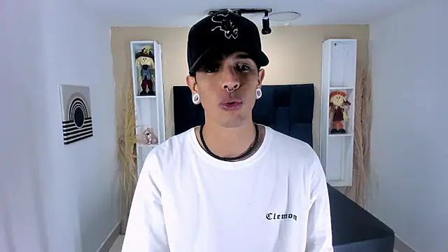 Snapshot of Franvill_Trato chatting on October 10, 2025, 7:36 pm Franvill Trato online show from October 10, 2025, 7:36 pm