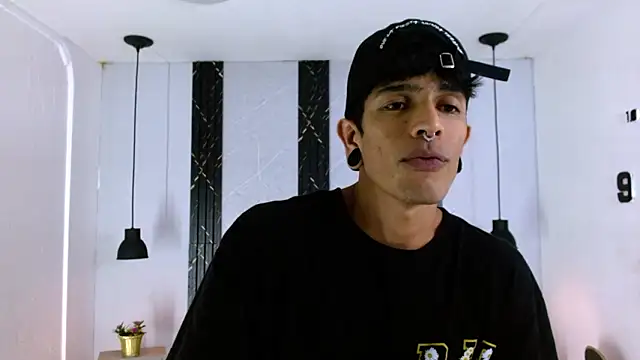 Franvill Trato online show from February 25, 2026, 7:25 pm