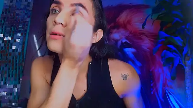 Snapshot of Cristal_Gem1 chatting on October 10, 2025, 5:47 pm Cristal Gem1 online show from October 10, 2025, 5:47 pm