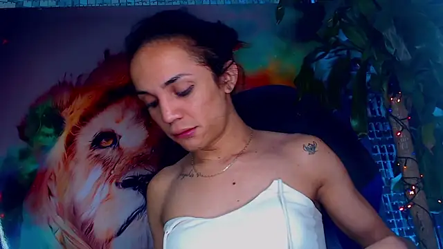 Snapshot of Cristal_Gem1 chatting on December 14, 2025, 4:12 pm Cristal Gem1 online show from December 14, 2025, 4:12 pm