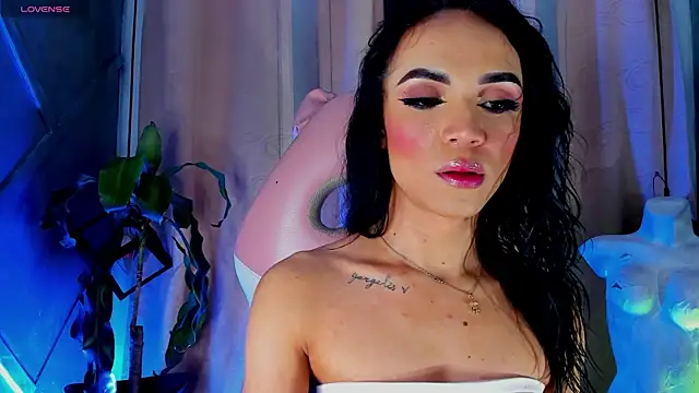 Cristal Gem1 online show from July 14, 2026, 10:21 am