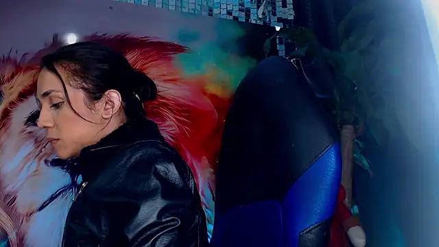 Snapshot of Cristal_Gem1 chatting on December 5, 2025, 12:15 pm Cristal Gem1 online show from December 5, 2025, 12:15 pm