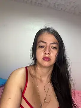 Snapshot of salo-rousee chatting on August 2, 2026, 2:15 pm salo-rousee online show from August 2, 2026, 2:15 pm