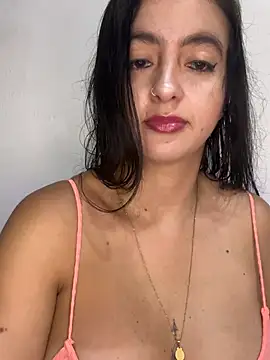 salo-rousee online show from May 4, 2026, 11:29 pm