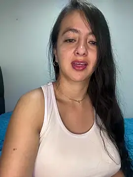 Snapshot of salo-rousee chatting on July 22, 2026, 10:17 am salo-rousee online show from July 22, 2026, 10:17 am