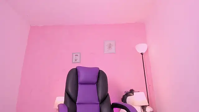 Snapshot of LiaaMoretzz chatting on November 17, 2025, 3:21 am LiaaMoretzz online show from November 17, 2025, 3:21 am