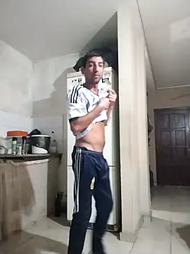 Argentino29hetero online show from March 26, 2026, 3:38 am