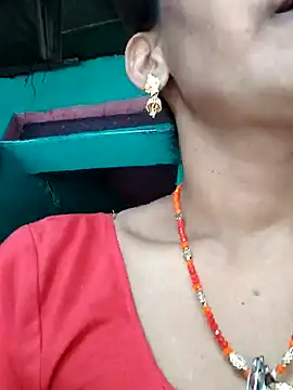 Snapshot of Pooja750 chatting on November 23, 2025, 6:12 am Pooja750 online show from November 23, 2025, 6:12 am