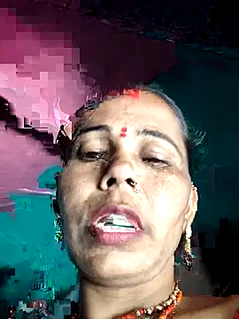 Snapshot of Pooja750 chatting on November 8, 2025, 5:11 am Pooja750 online show from November 8, 2025, 5:11 am