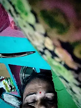 Snapshot of Pooja750 chatting on November 11, 2025, 3:01 am Pooja750 online show from November 11, 2025, 3:01 am