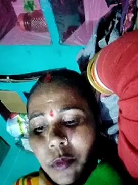 Snapshot of Pooja750 chatting on November 2, 2025, 1:27 pm Pooja750 online show from November 2, 2025, 1:27 pm