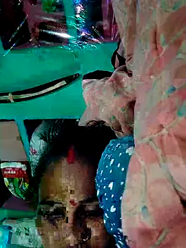 Snapshot of Pooja750 chatting on October 28, 2025, 6:23 am Pooja750 online show from October 28, 2025, 6:23 am