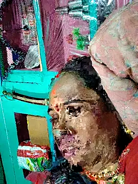 Snapshot of Pooja750 chatting on October 24, 2025, 8:13 am Pooja750 online show from October 24, 2025, 8:13 am