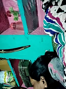 Snapshot of Pooja750 chatting on December 15, 2025, 1:00 am Pooja750 online show from December 15, 2025, 1:00 am