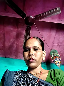 Snapshot of Pooja750 chatting on November 5, 2025, 6:49 am Pooja750 online show from November 5, 2025, 6:49 am