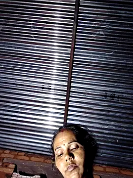 Snapshot of Pooja750 chatting on April 28, 2026, 7:40 pm Pooja750 online show from April 28, 2026, 7:40 pm