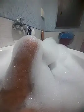 gigilola84 online show from November 19, 2025, 4:29 pm