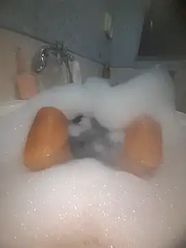 gigilola84 online show from November 14, 2025, 4:54 pm