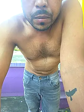 Snapshot of BindaasBong chatting on October 10, 2025, 10:38 am BindaasBong online show from October 10, 2025, 10:38 am