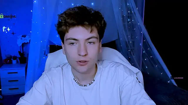 Snapshot of joseph_bear_ chatting on March 27, 2026, 9:54 am joseph bear online show from March 27, 2026, 9:54 am