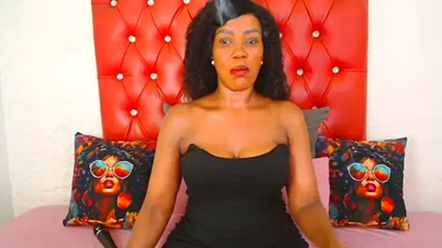 GaggingQueen32 online show from November 26, 2025, 1:16 am