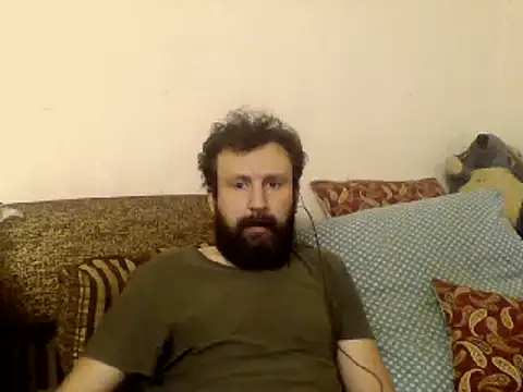 vihand22 online show from September 26, 2025, 8:27 pm