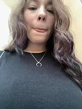 Snapshot of Mimiumuy chatting on October 7, 2025, 2:40 pm Mimiumuy online show from October 7, 2025, 2:40 pm