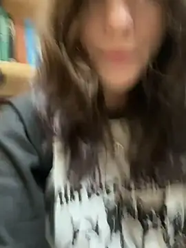 Snapshot of Mimiumuy chatting on November 6, 2025, 2:43 pm Mimiumuy online show from November 6, 2025, 2:43 pm