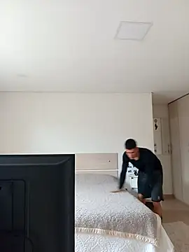 Snapshot of xirie98 chatting on September 22, 2025, 12:33 pm xirie98 online show from September 22, 2025, 12:33 pm