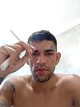 Snapshot of xirie98 chatting on December 15, 2025, 12:44 pm xirie98 online show from December 15, 2025, 12:44 pm